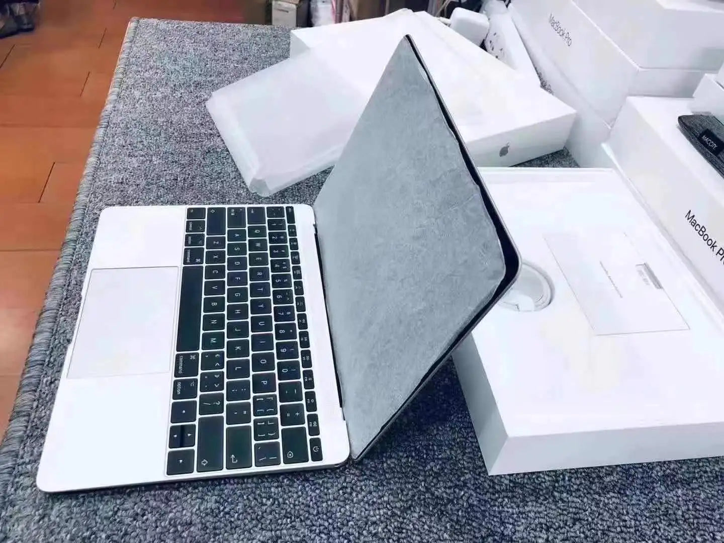 2016 Macbook Air Laptop 12 inch HD 5300 CPU 8GB RAM 256GB SSD Intel Core Retina Ultra Thin Laptop Original Genuine WIFI